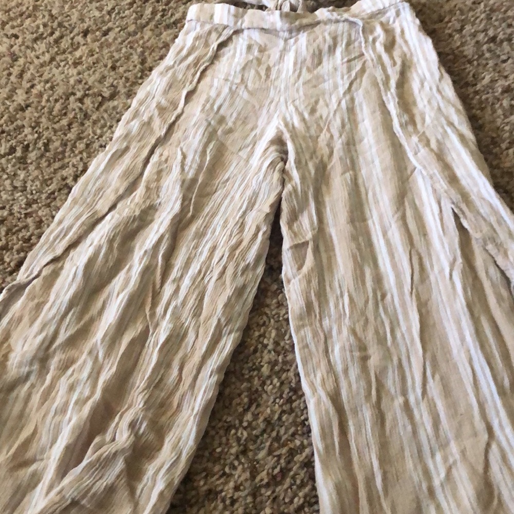 Flowing pants